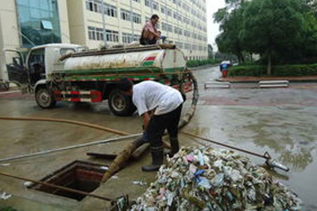 台州温岭箬横管道疏通工人,马桶吸通